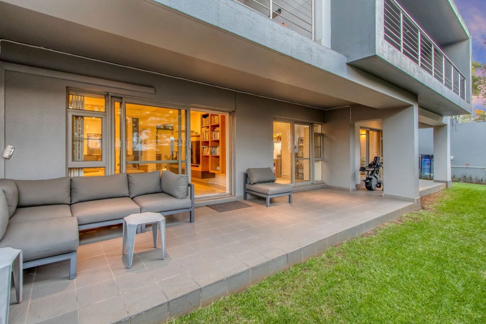 Apartment for sale in Oaklands, Johannesburg - HP1736278