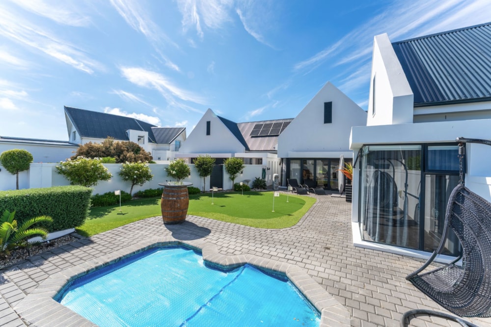 House for sale in St Francis Links - 1SA1736248 House for sale in St Francis Links - 1SA1736248