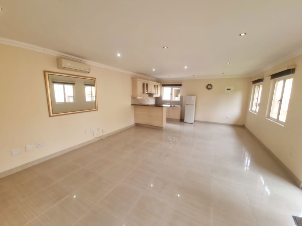 Commercial office to rent in Durban North - 1ND1737460