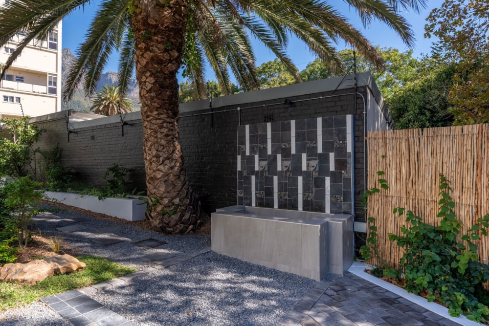 Commercial flats for sale in Rondebosch - KW1735751