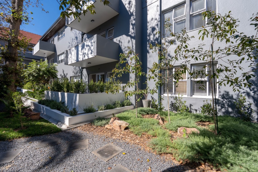 Commercial flats for sale in Rondebosch - KW1735751