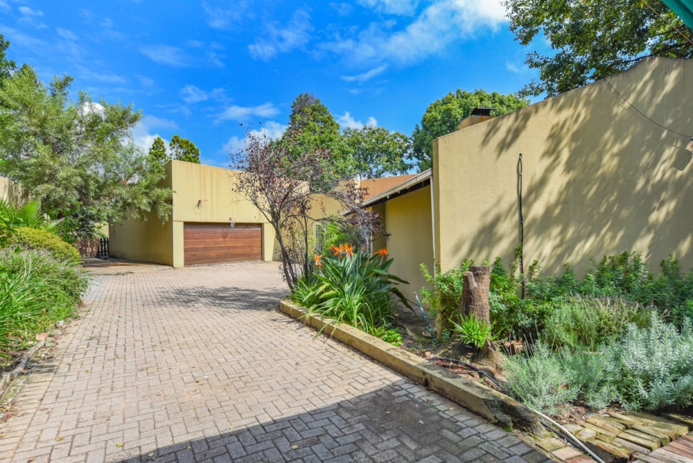 House for sale in Fourways Area - FW1736622