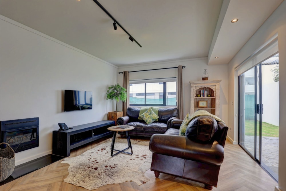 Double-storey house for sale in Arbour Nature Estate - GEO1737407