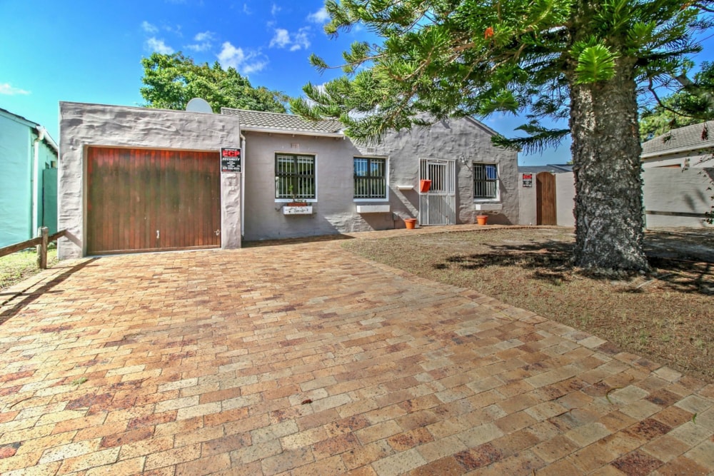 House for sale in Edgemead - 1PLA1737711 House for sale in Edgemead - 1PLA1737711