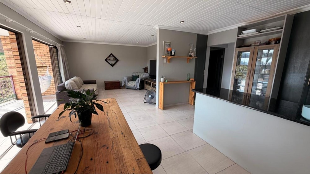 Townhouse for sale in Amanzimtoti - 1WB1736853