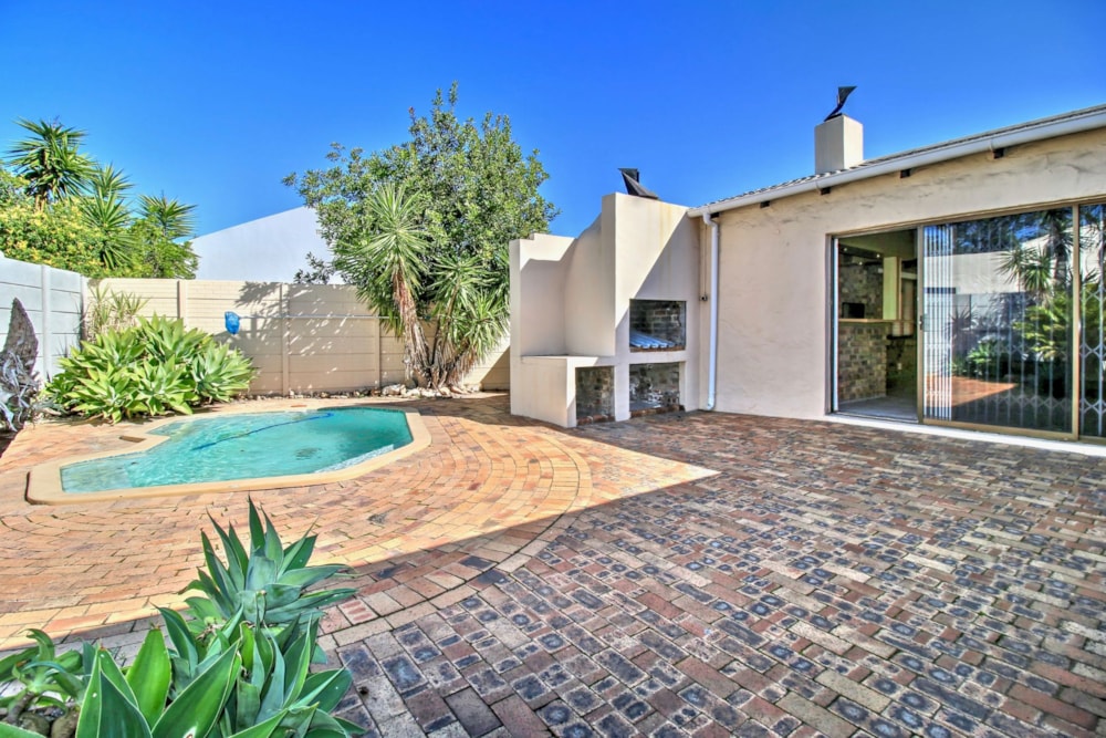 House to rent in Edgemead - 1PLA1738024