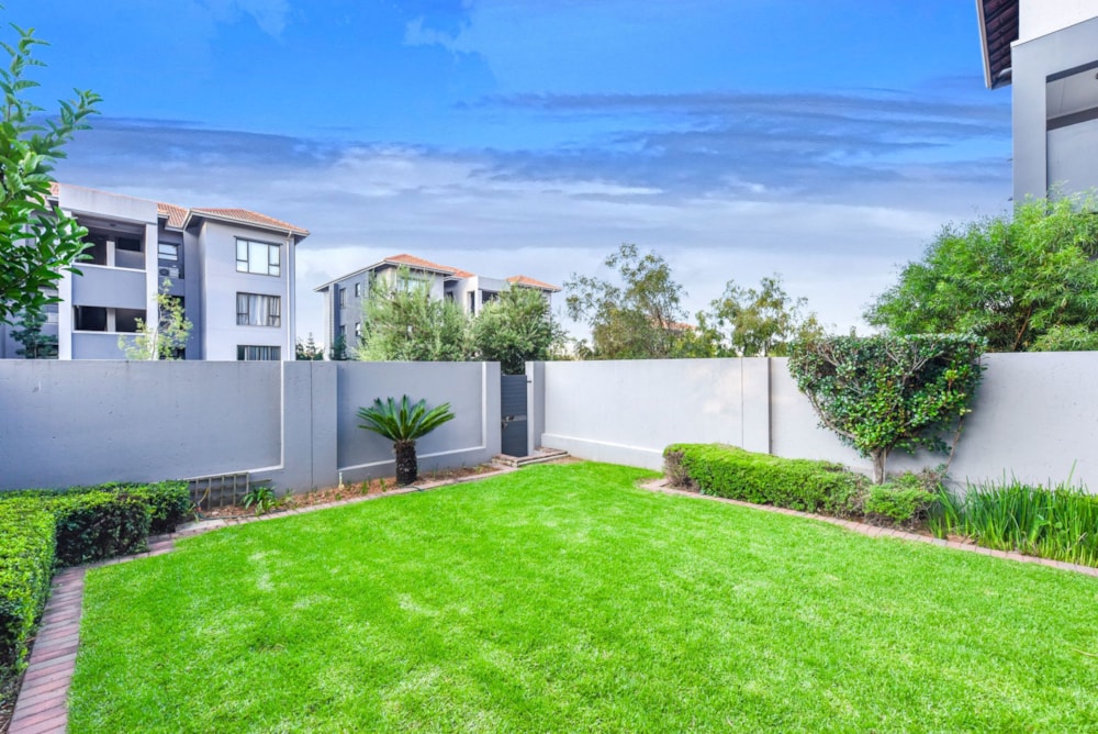 Apartment for sale in Lonehill - FW1736250