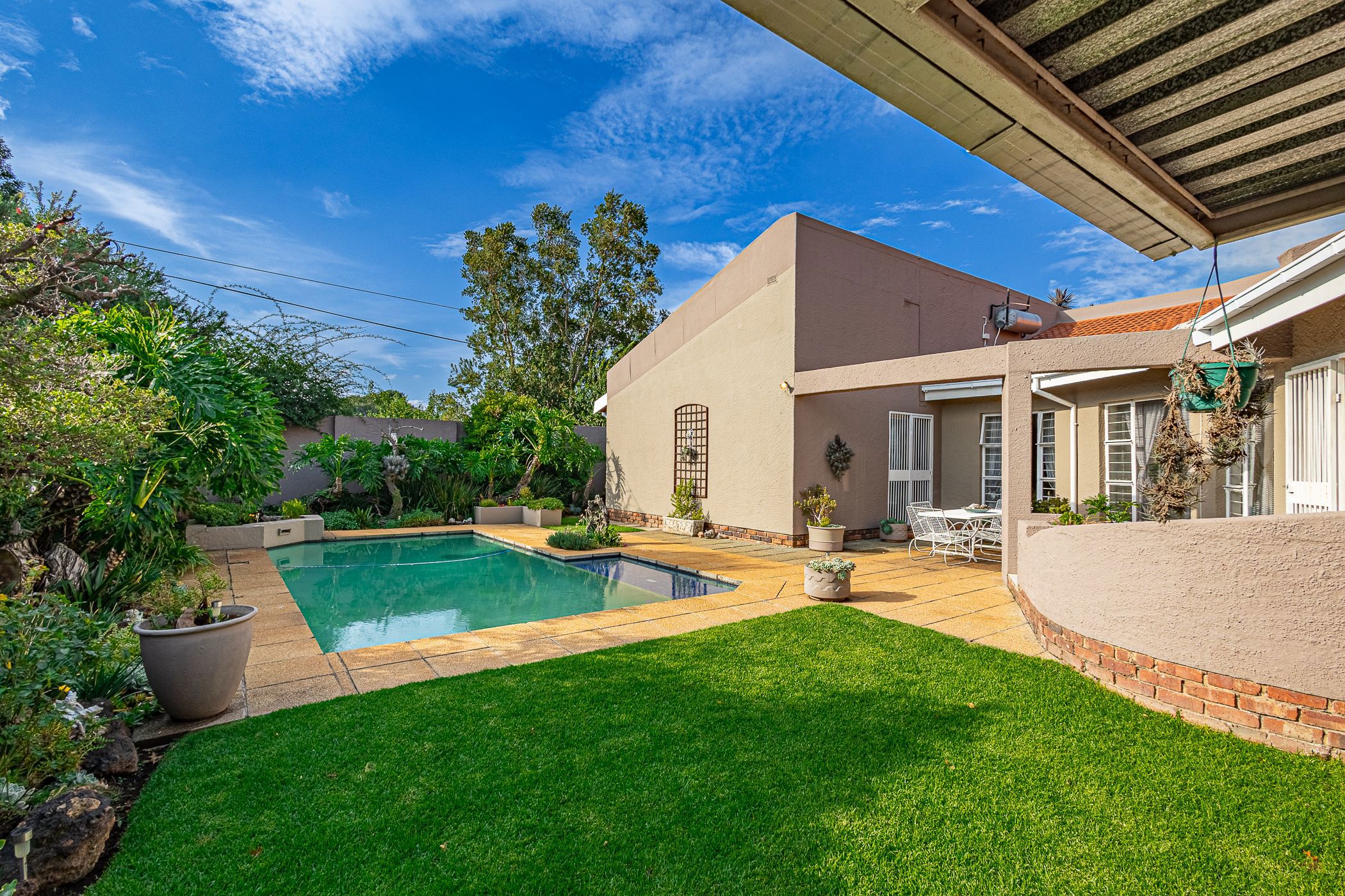 House for sale in Sunward Park - BOK1736935
