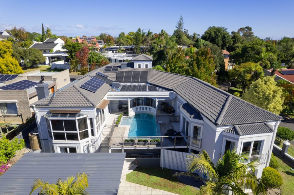 Double-storey house for sale in Paradyskloof - ST1738322