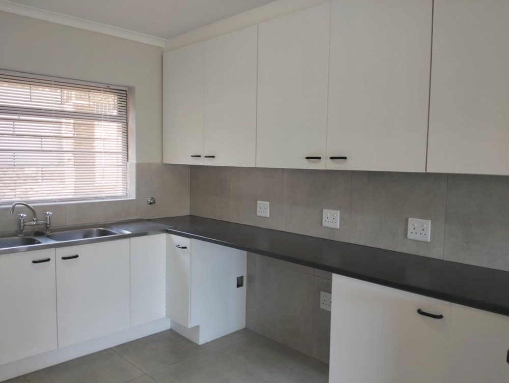 House to rent in Penzance Estate - HOB1737896