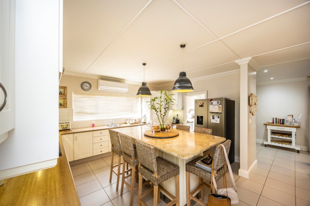 House for sale in Gonubie - 1EZ1736964