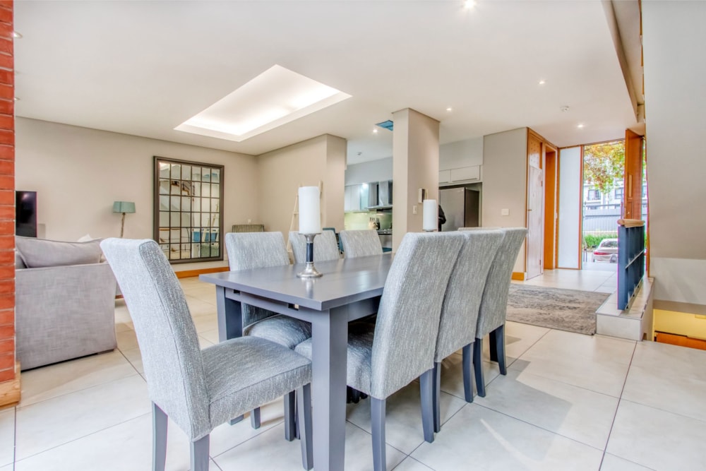 Apartment for sale in Melrose Arch - HP1734833