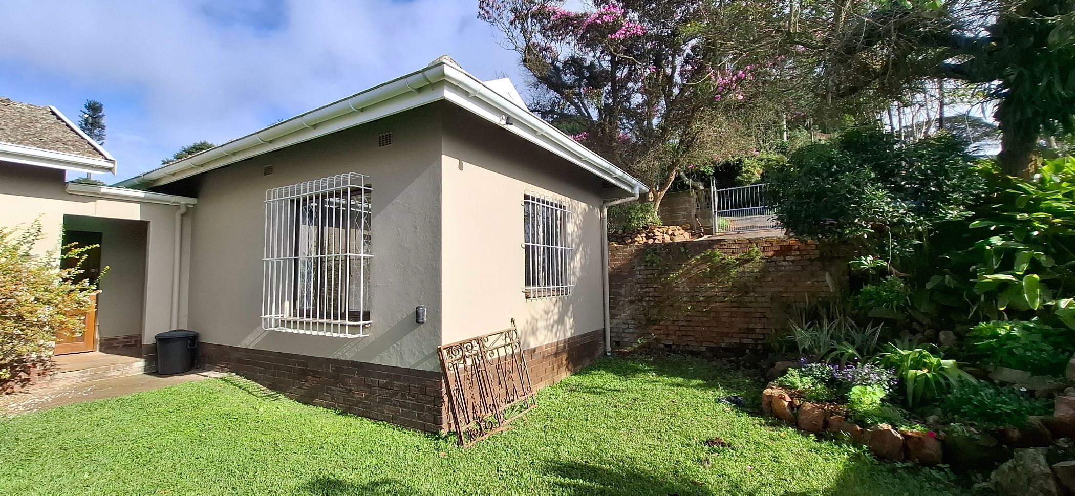 Garden cottage to rent in Bothas Hill - 1KF1736669