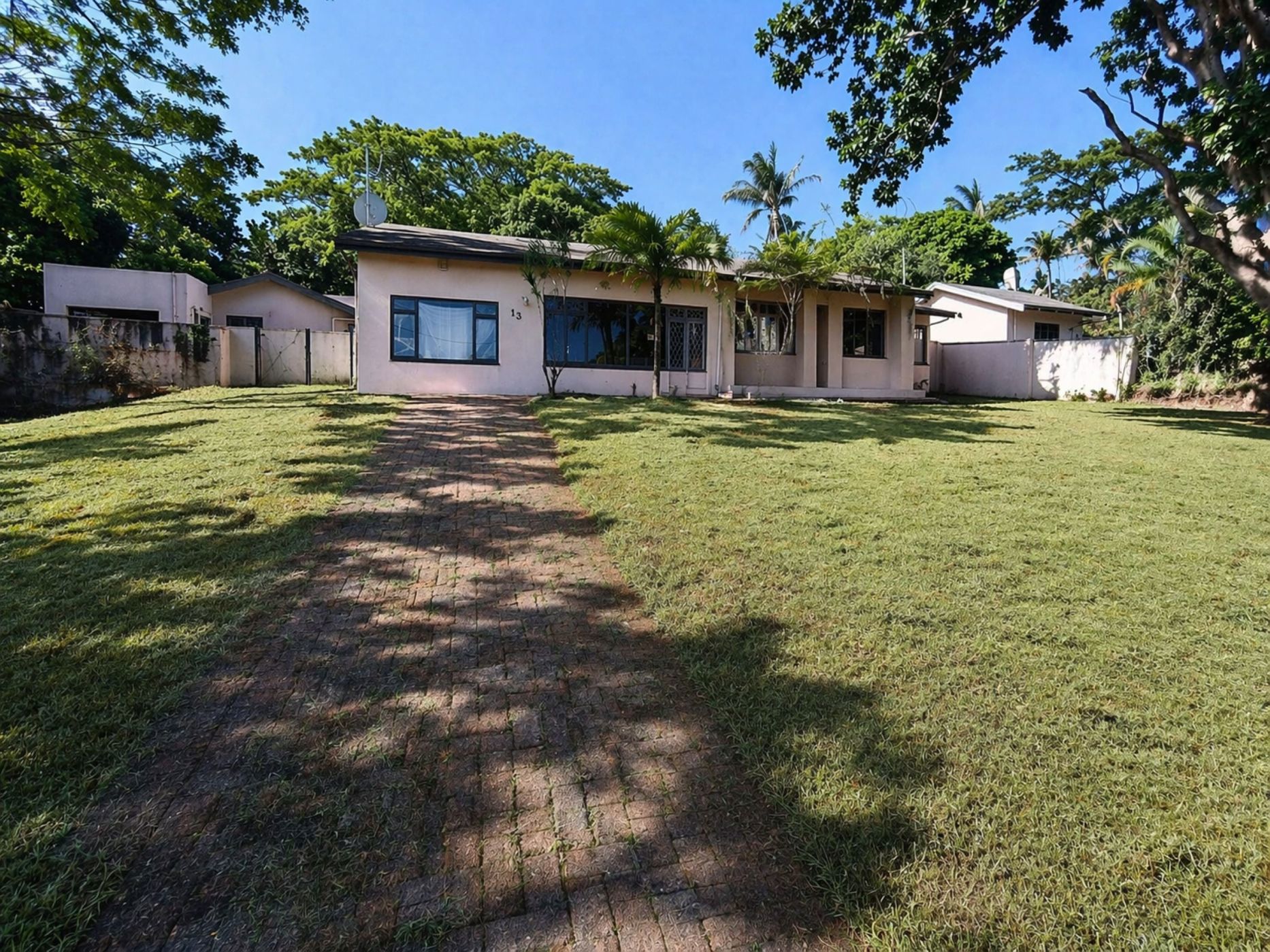 House for sale in Uvongo - 1PSH1713559