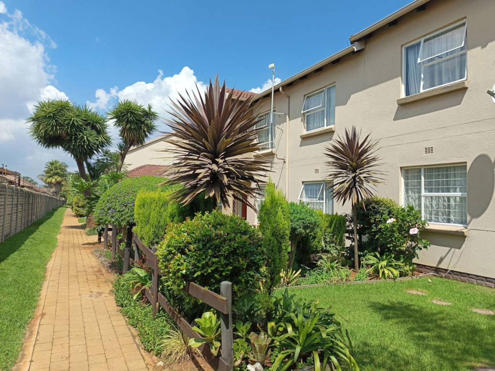 Townhouse for sale in Pomona - KTP1735961 Townhouse for sale in Pomona - KTP1735961