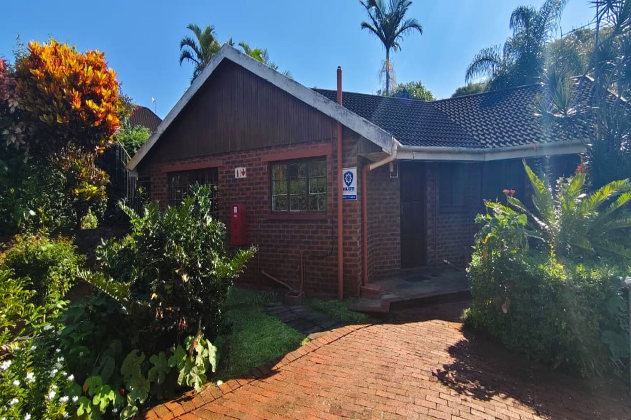 Townhouse to rent in Amanzimtoti - 1WB1736547