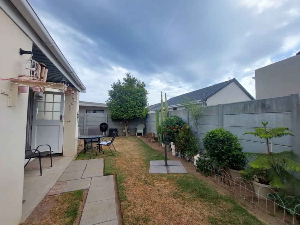 House to rent in Onverwacht, Gordons Bay - SWL1736428