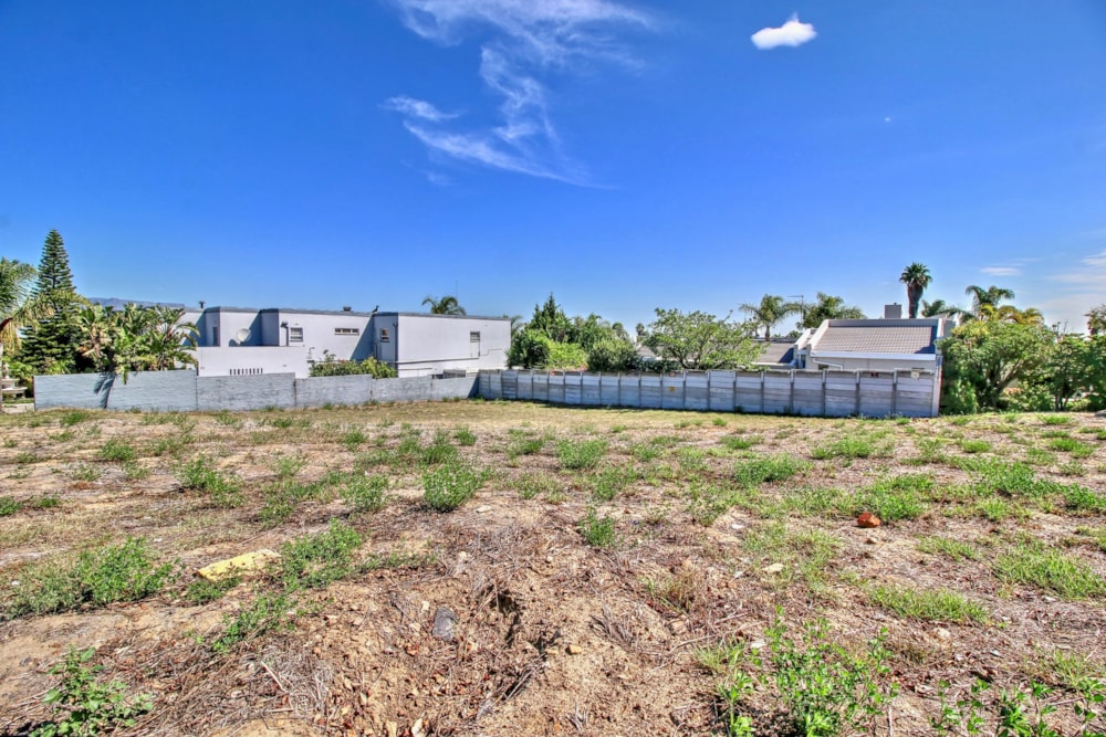 Vacant land for sale in Plattekloof - 1PLA1736096