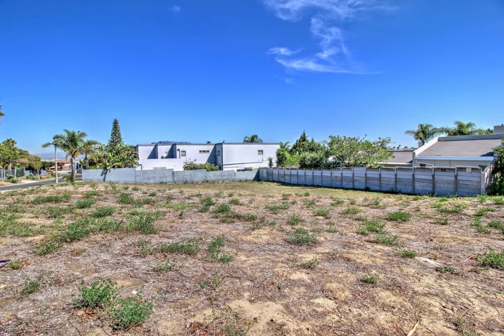 Vacant land for sale in Plattekloof - 1PLA1736096