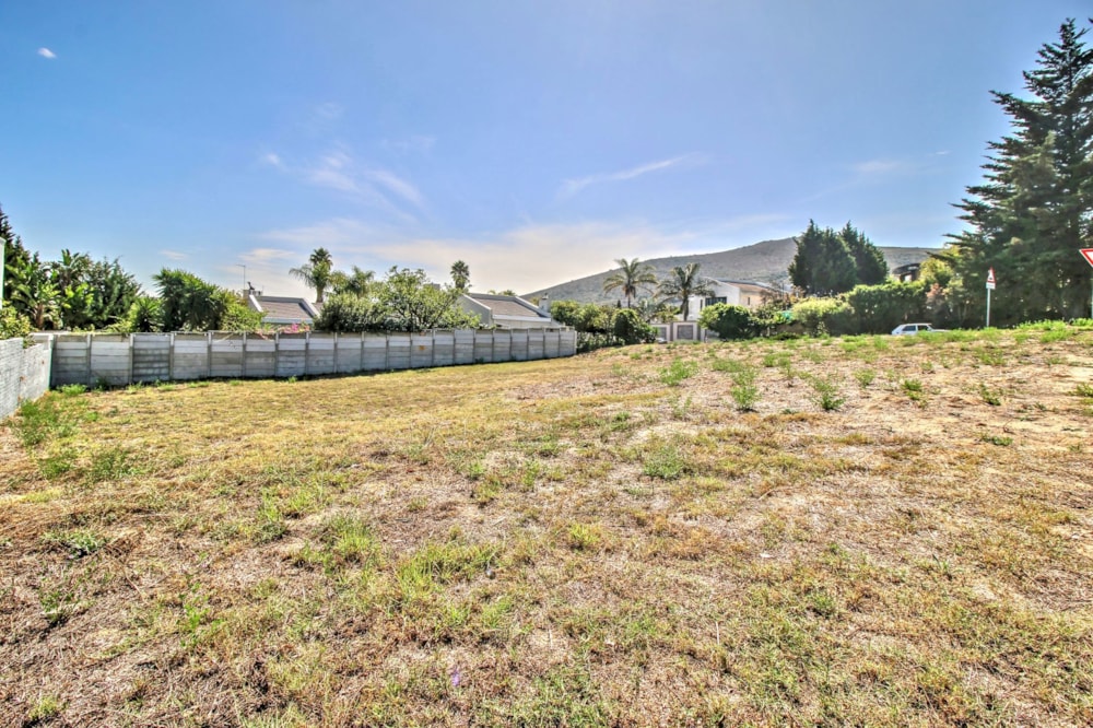 Vacant land for sale in Plattekloof - 1PLA1736096