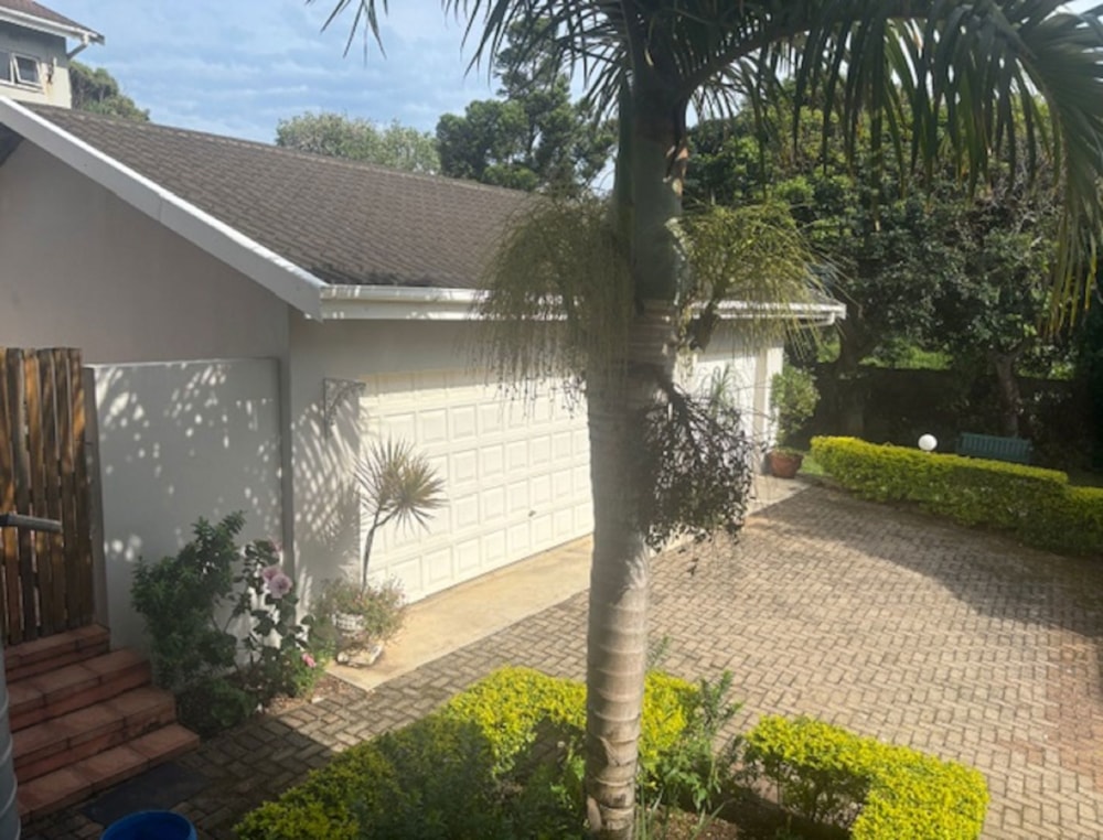 Double-storey house for sale in Pennington - 1SI1678236