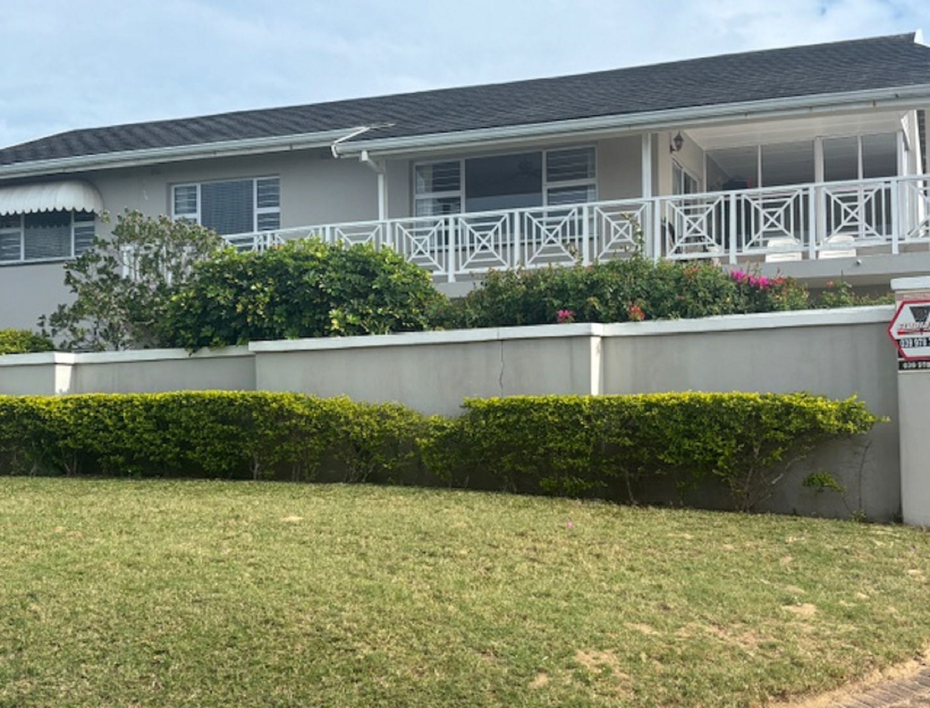 Double-storey house for sale in Pennington - 1SI1678236