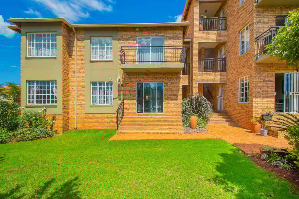 Townhouse for sale in Sugar Bush Estate - 1KR1737627