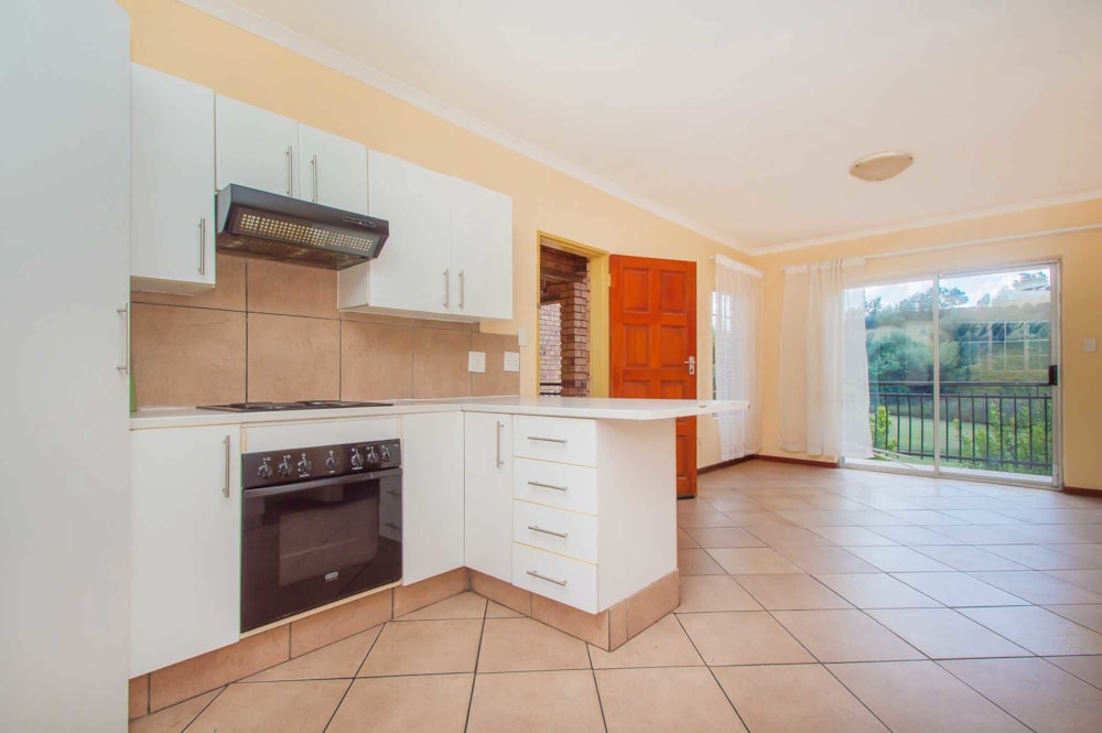 Townhouse for sale in Sugar Bush Estate - 1KR1737627