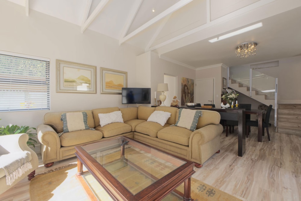 House for sale in Meedingsride - 1SH1736457 House for sale in Meedingsride - 1SH1736457