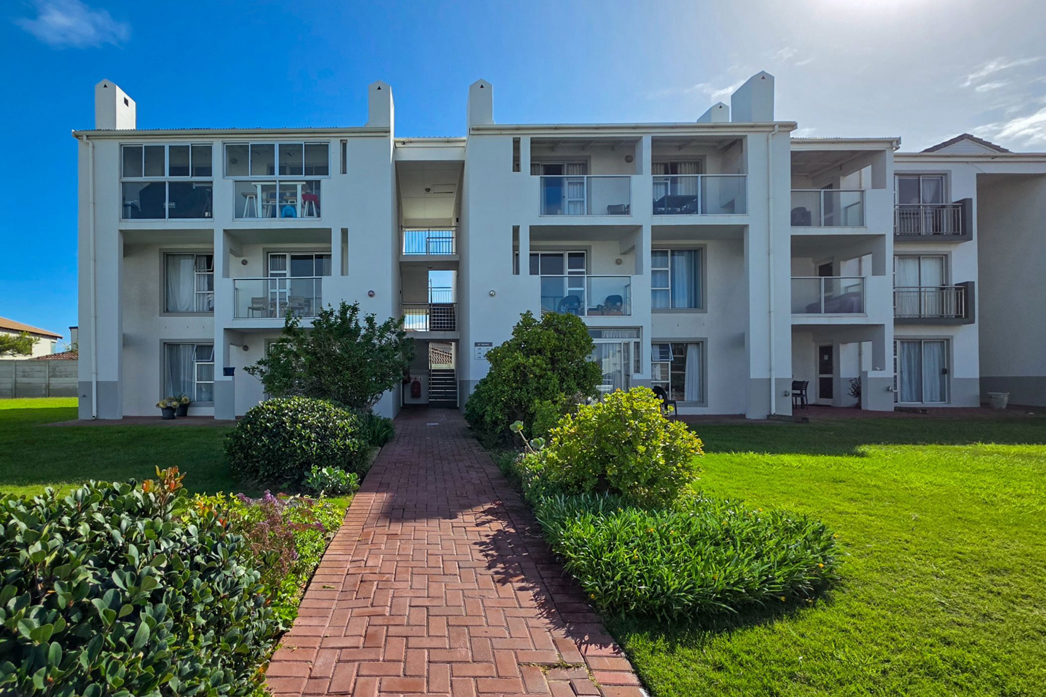 Apartment for sale in Big Bay - 1TV1737498