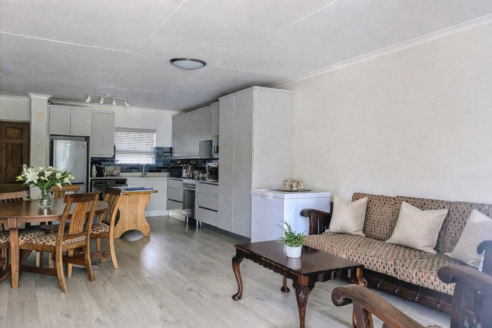 Apartment for sale in Knysna Central - 1KG1735623