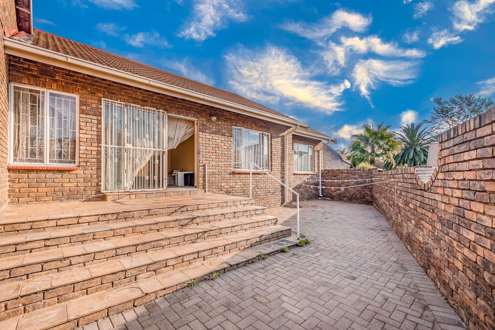 Townhouse for sale in Birchleigh North - KTP1645584