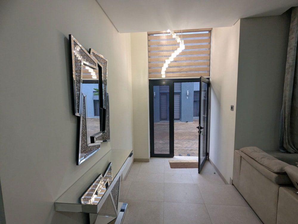 Townhouse to rent in Rhodespark, Zambia - 3ZA1518080 Townhouse to rent in Rhodespark, Zambia - 3ZA1518080