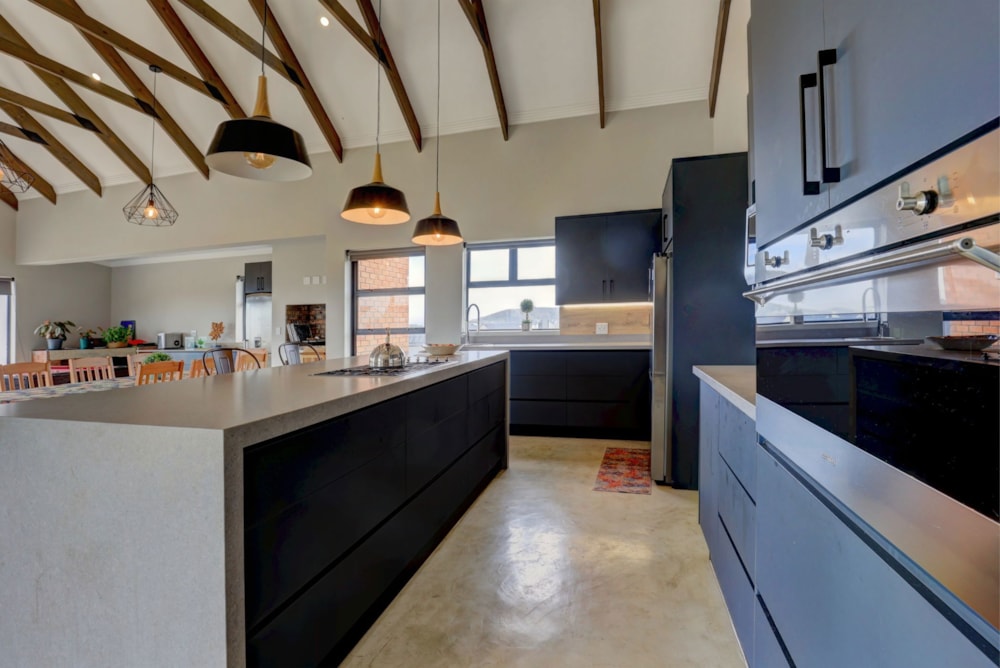 House for sale in Outeniquasbosch Wildlife Village - 1MB1735874