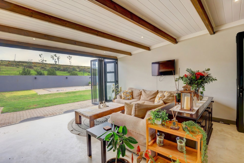 House for sale in Outeniquasbosch Wildlife Village - 1MB1735874