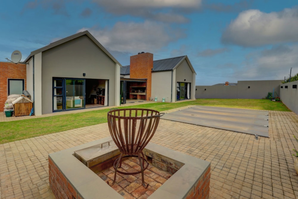 House for sale in Outeniquasbosch Wildlife Village - 1MB1735874