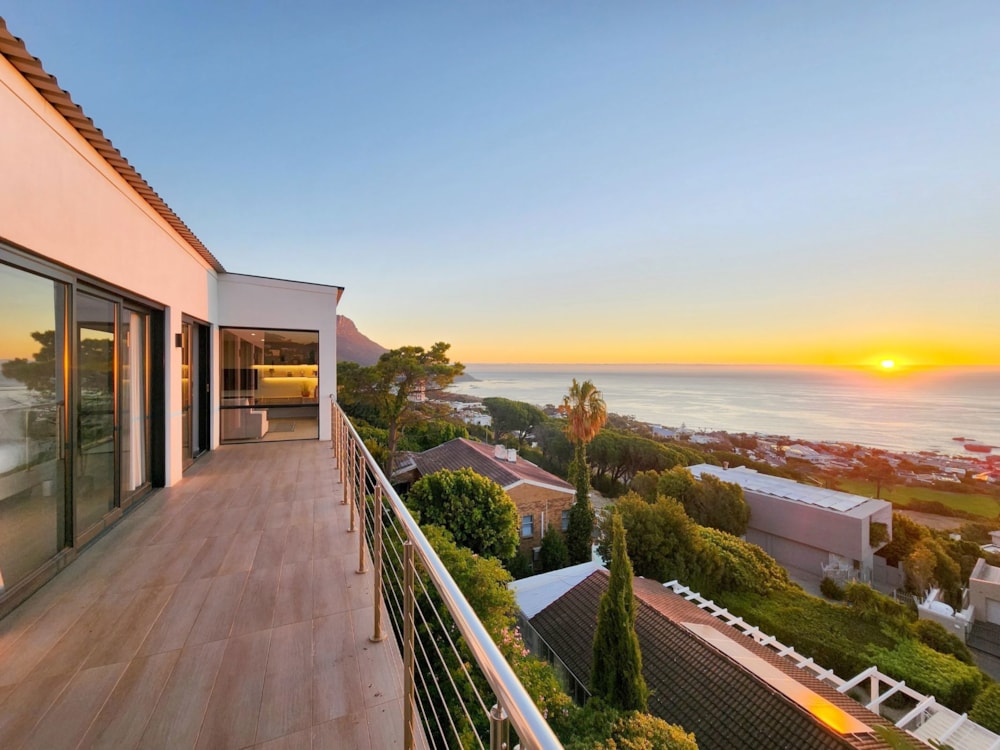 House for sale in Camps Bay - AS1735369