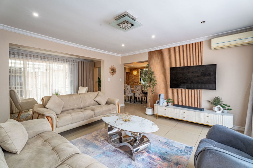 House for sale in Halfway Gardens - MR1736610