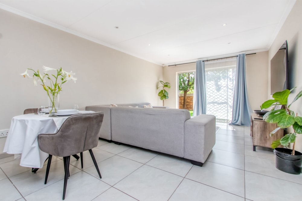 Cluster for sale in Kyalami Hills - MR1736327