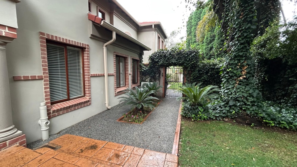 Double-storey house for sale in Midstream Estate - CN1734783 Double-storey house for sale in Midstream Estate - CN1734783