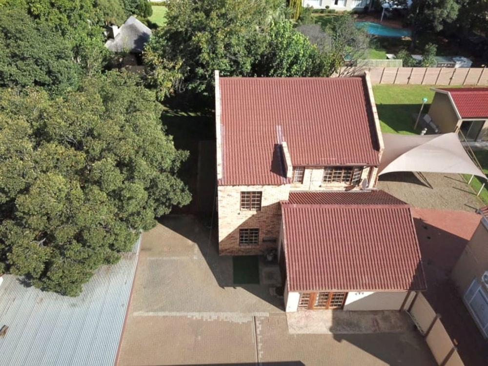 House for sale in Universitas - 1BX1736204