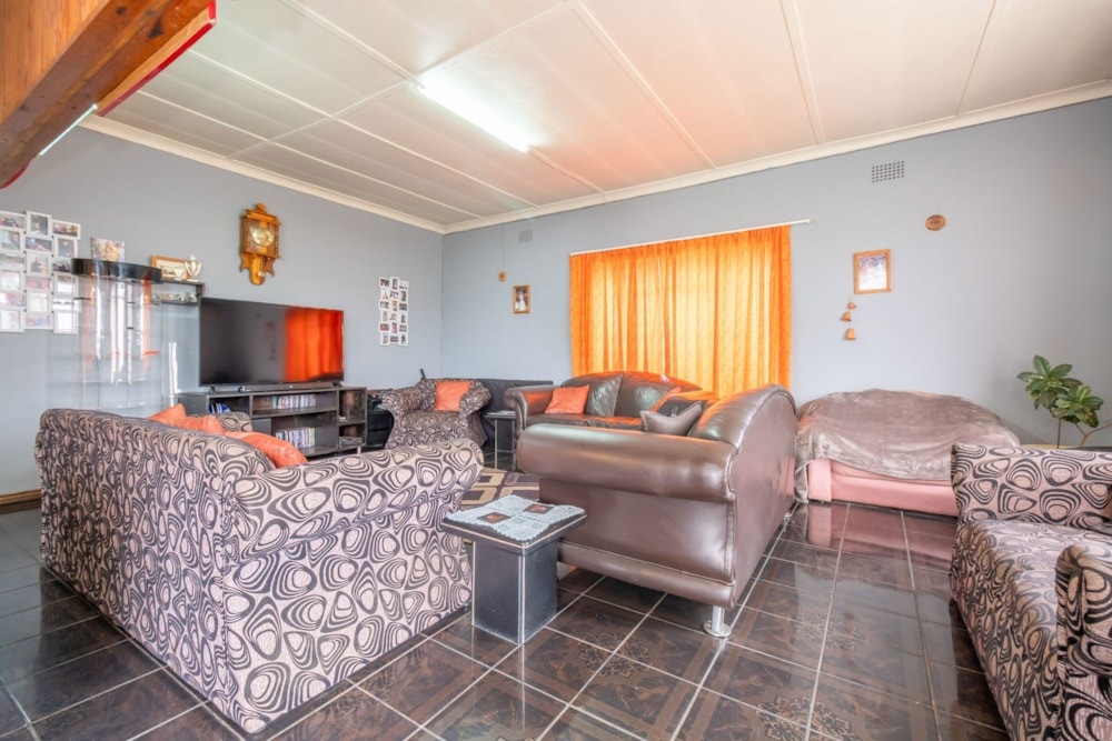 House for sale in Krugersdorp West - 1KR1737755