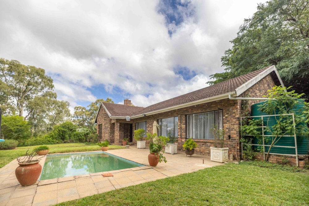 House for sale in West Hill, Grahamstown, Makhanda - 1GC1735566 House for sale in West Hill, Grahamstown, Makhanda - 1GC1735566