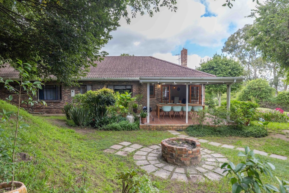 House for sale in West Hill, Grahamstown, Makhanda - 1GC1735566 House for sale in West Hill, Grahamstown, Makhanda - 1GC1735566