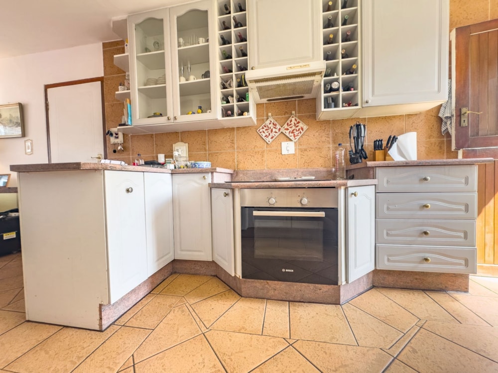 House for sale in Glen Marais - KTP1737195