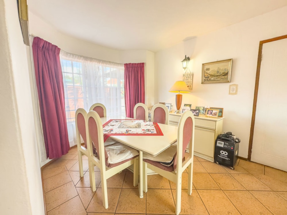 House for sale in Glen Marais - KTP1737195