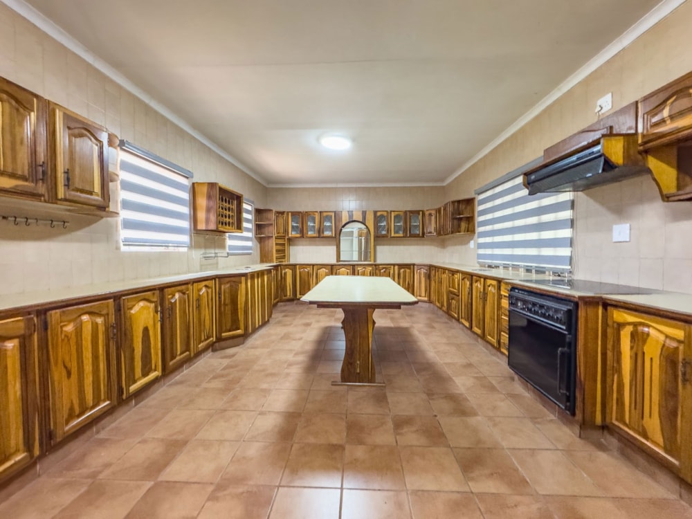 House for sale in Glen Marais - KTP1737727