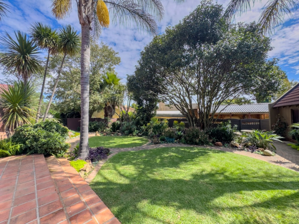 House for sale in Glen Marais - KTP1737727