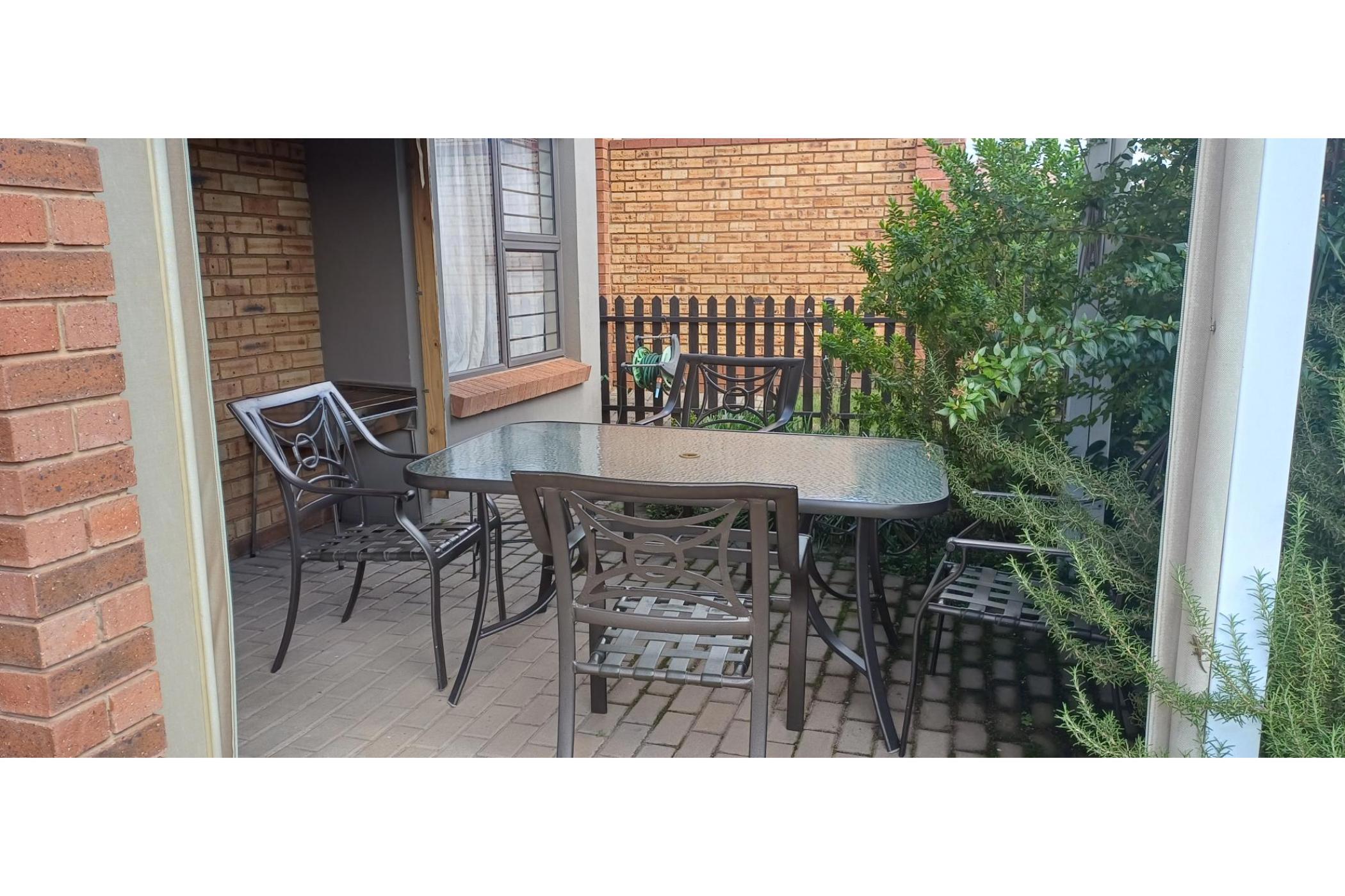 Apartment for sale in Brentwood Park, Benoni - EN1737084