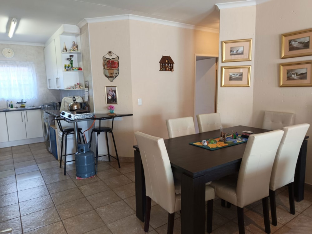 House for sale in Pomona - KTP1735960